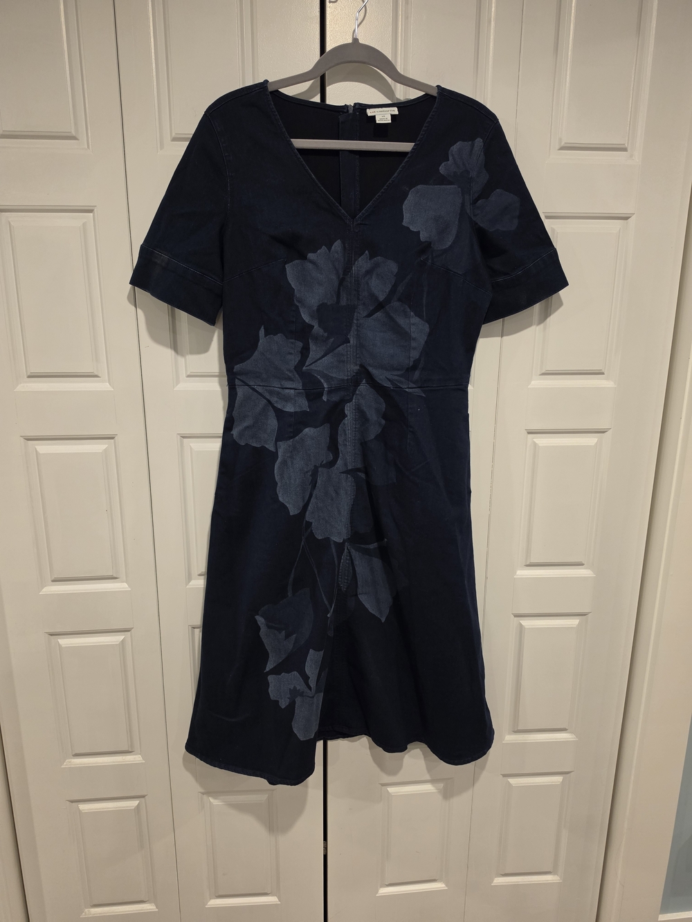 Liz Claiborne Navy Floral V-Neck Midi Dress